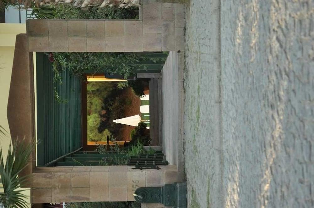 Palm Court Suites Ayvalik Exterior photo
