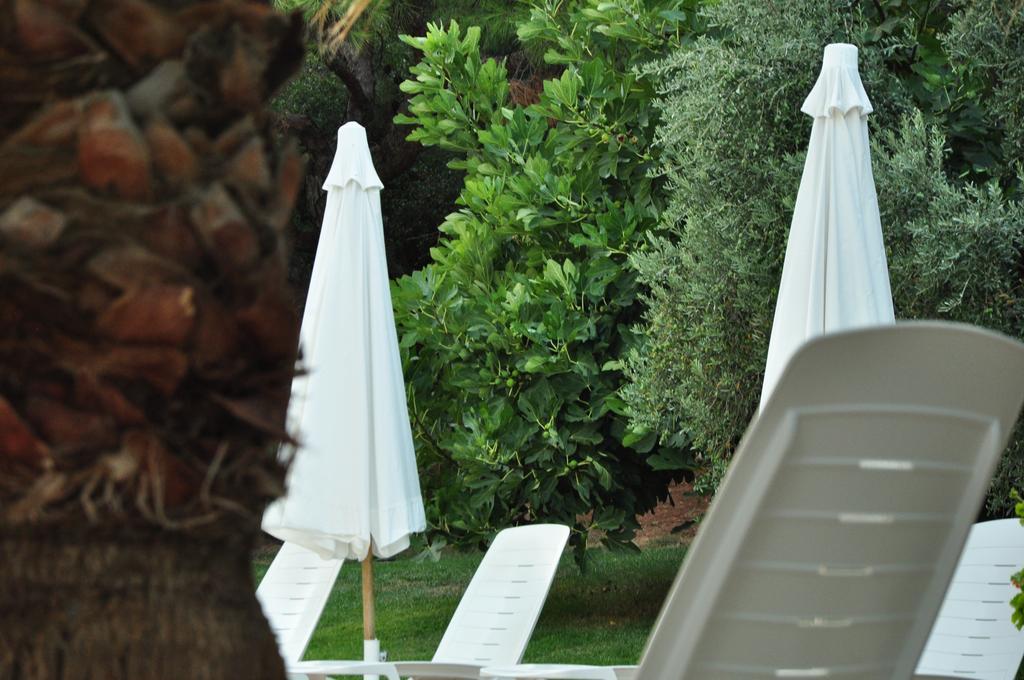 Palm Court Suites Ayvalik Exterior photo